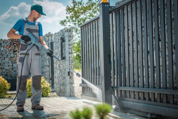 Best Driveway Pressure Washing  in Fredonia, KS